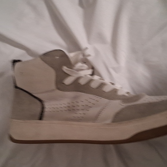 Steve Madden White and Silver High-Top Women's Leather Sneakers 9 - Picture 7 of 9